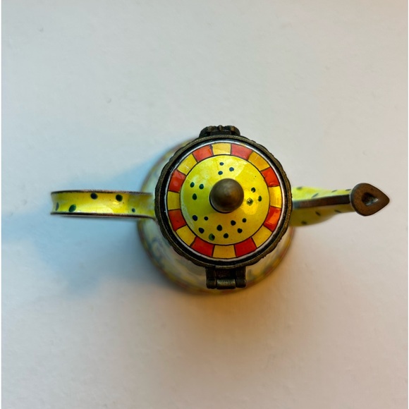 Vintage Kelvin Chen enamel yellow/green frog mini teapot signed Certificate #315 - Picture 3 of 9